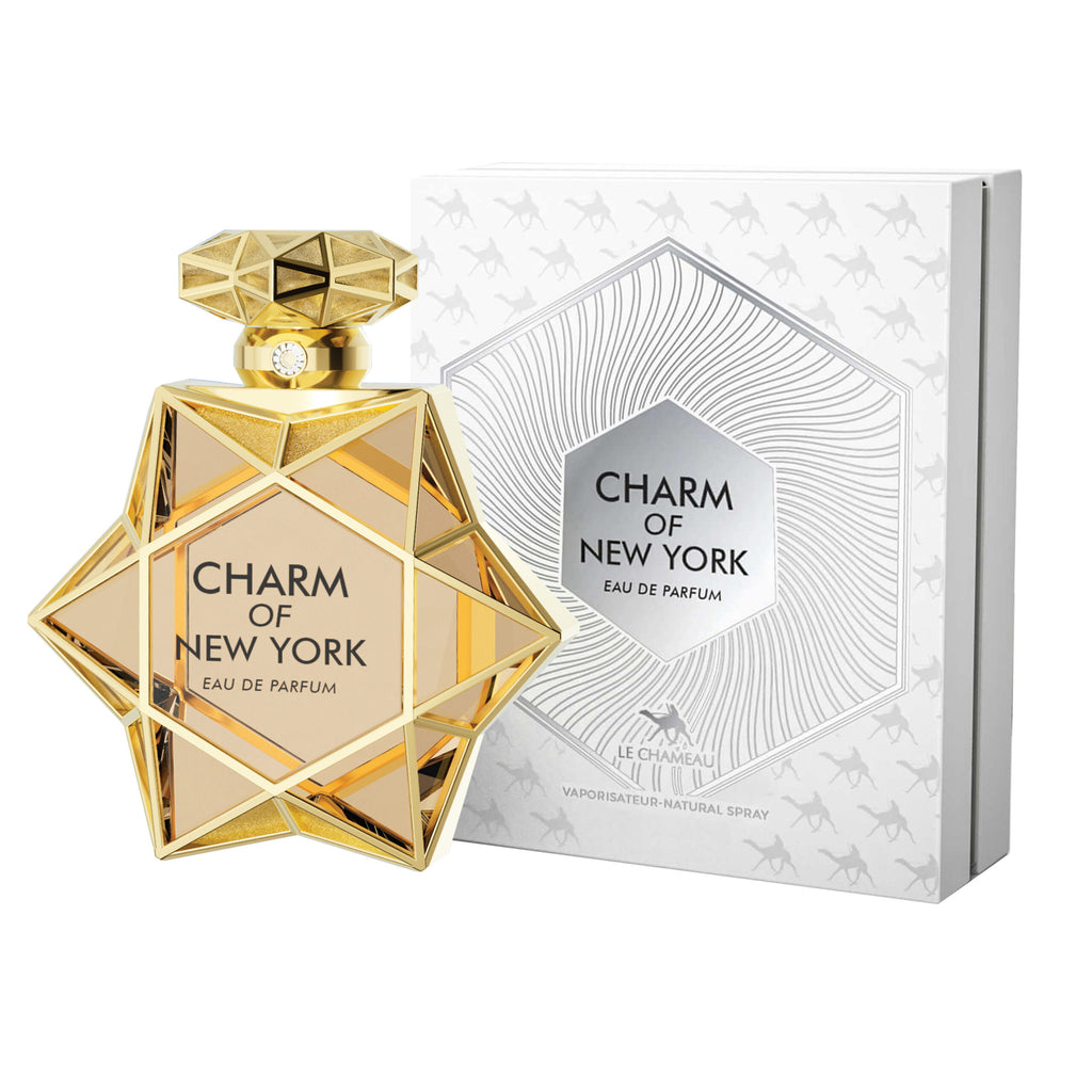 Le Chameau Charm of New York Eau de Parfum 100ml - frasco dorado geométrico con caja blanca